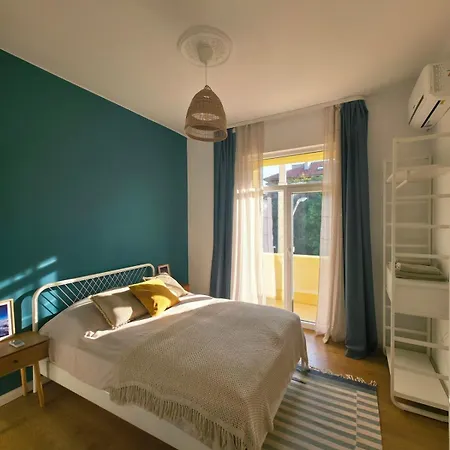 Cozy And Colorful In Center 아파트 *